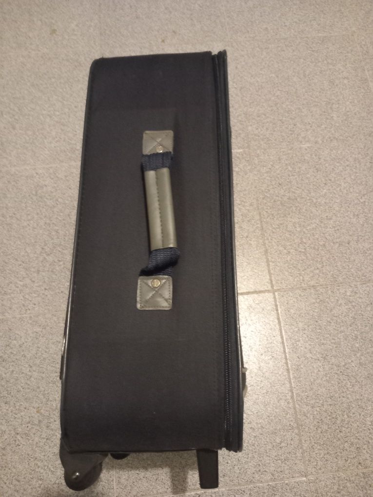 Vendo ou troco duas malas de viagem