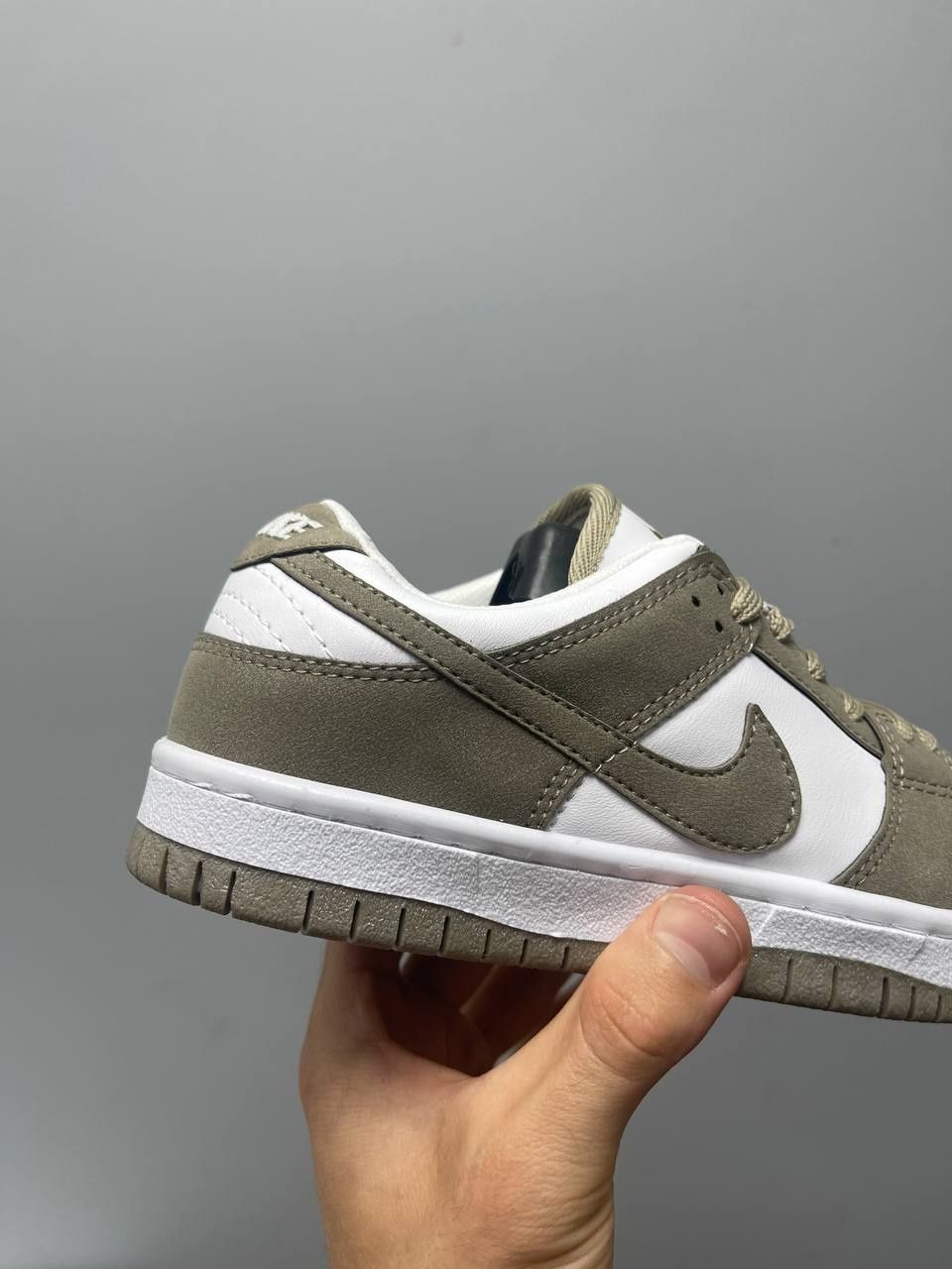 Жіночі кросівки Nike SB Dunk Low Beige White