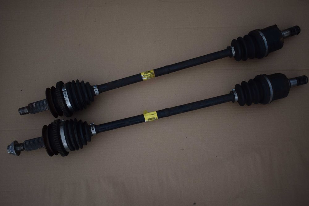 półoś tył tylna KIA SORENTO II 2.2 CRDI 10R.49600-2P002