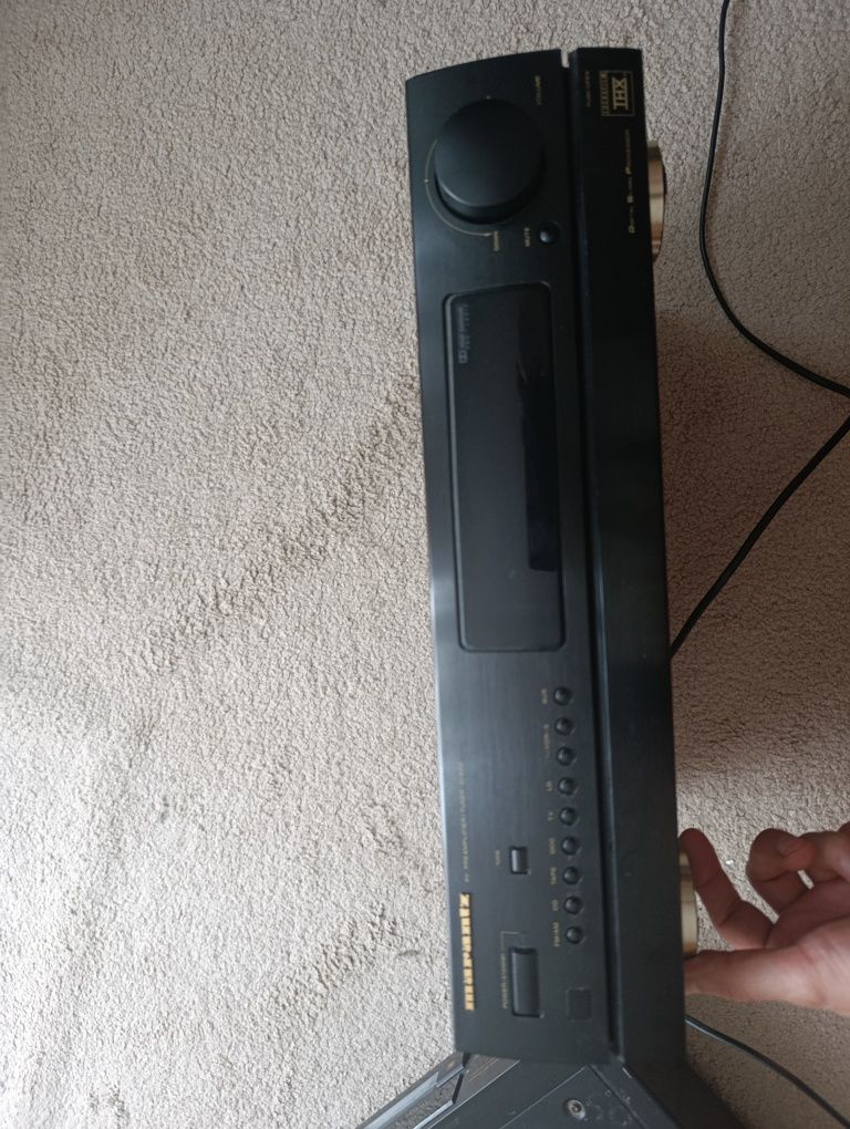 Procesor kina domowego przedwzmacniacz Marantz AV600