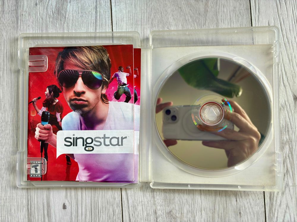 PS3 singstar + 2 mikrofony