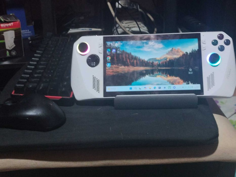 Consola ASUS ROG Ally Z1  Como Novo - 512 GB