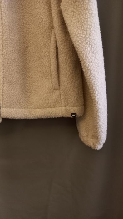 Толстовка,новая.Размер S