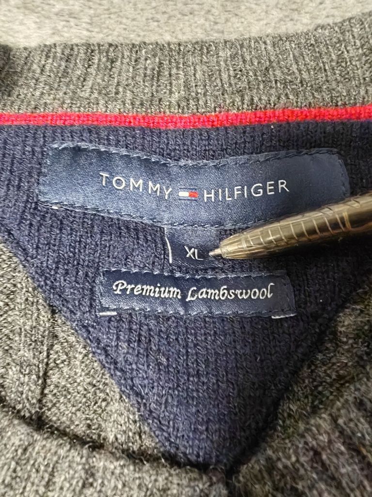 Sweterek z wełny jagnięcej Tommy Hilfiger rozm XL nowy