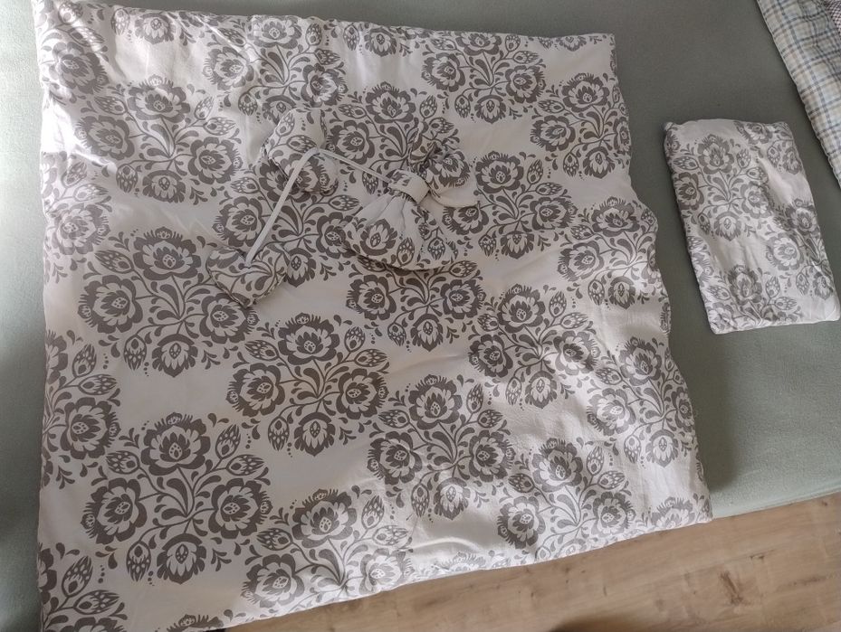 Komplet do łóżeczka