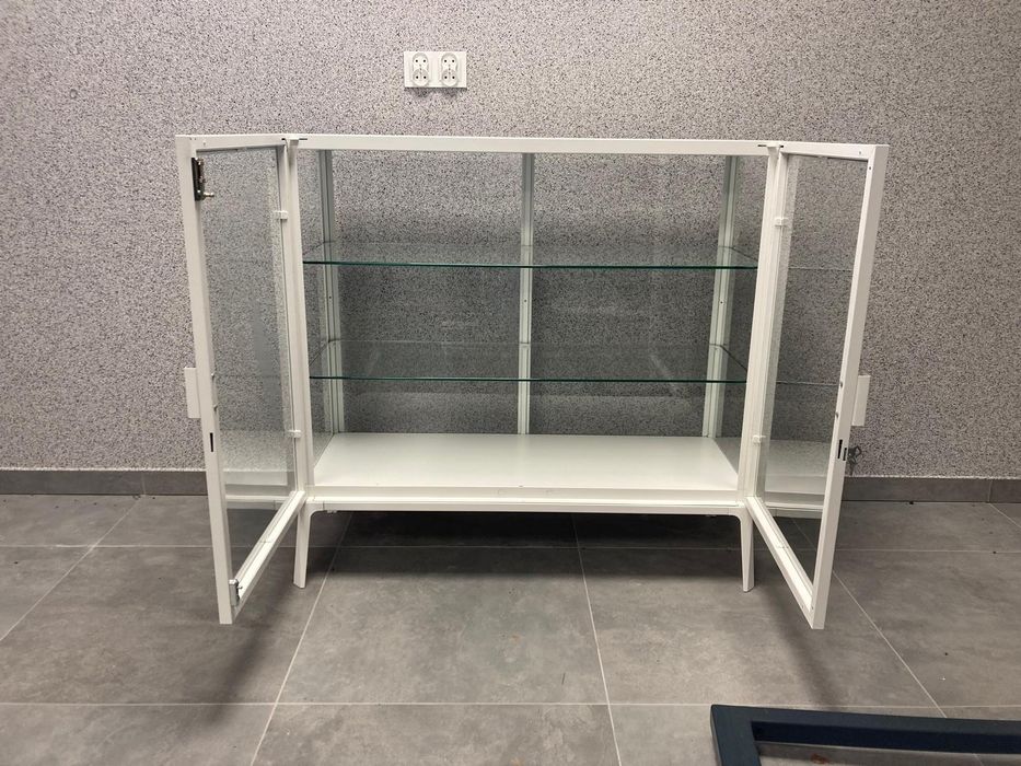Witryna szklana IKEA MILSBO