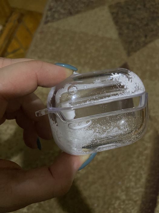 Чохол на airpots pro, новий