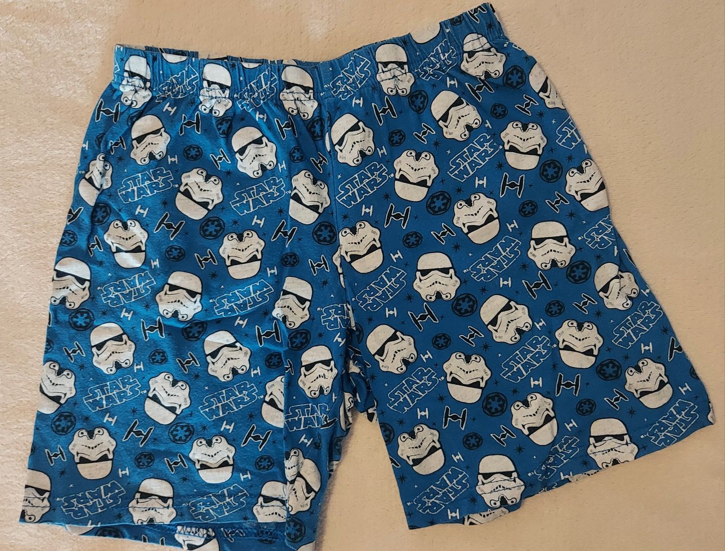 Pijama Homem Aranha 8-10 anos Novo e Calções Star Wars 8 anos