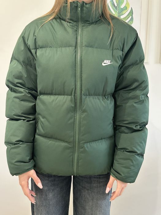 Пуховик чоловічий Nike Club Puffer Jkt Green FB7368-323