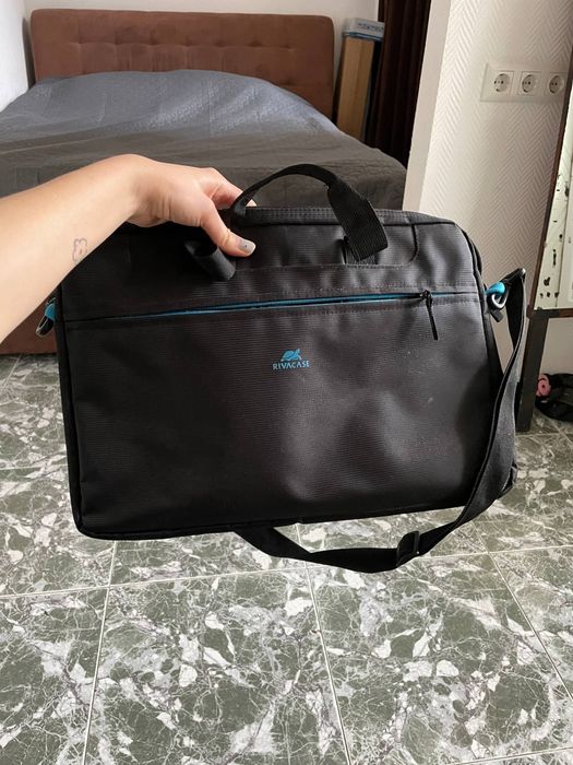 Продам сумку для ноутбука Rivacase 15.6" Regent (8037)