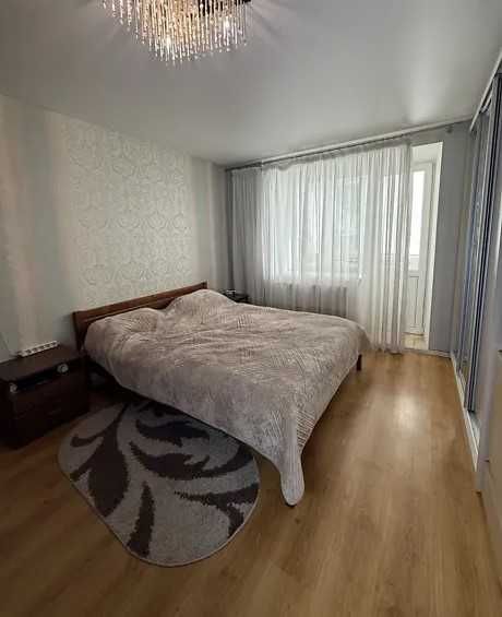 41475 Продаж 1-кімнатної квартири в новобудові на Виставці!