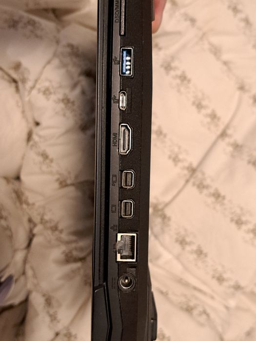 Clevo Vision n850ep , i7 8gen + gtx 1060 6GB, 100% ok