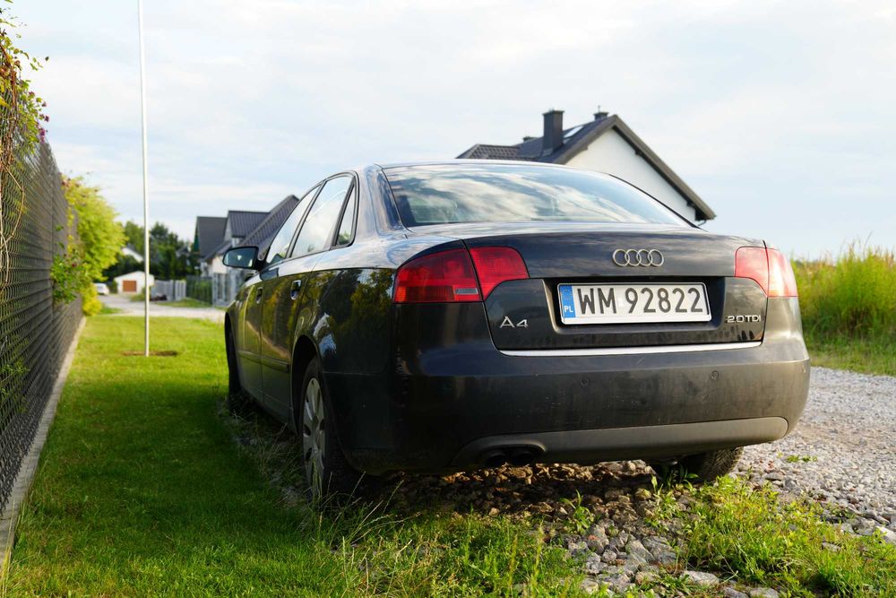 Audi A4 B7 uszkodzony