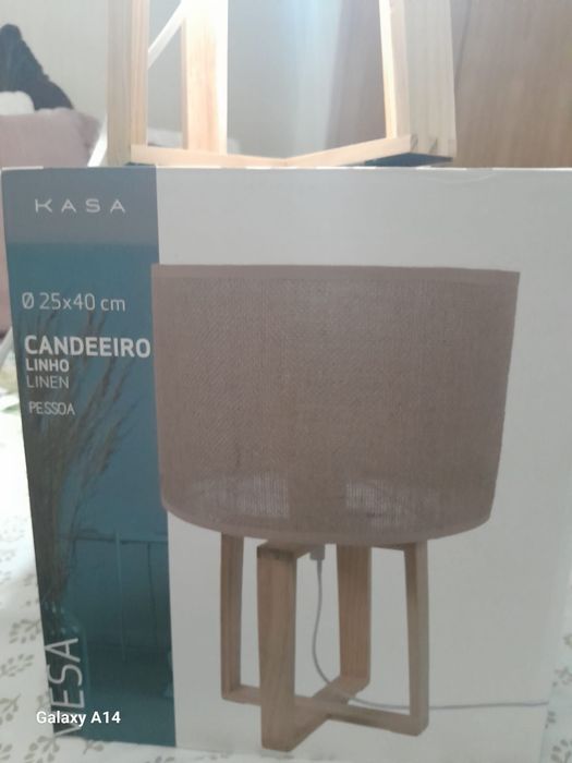 Candeeiro  semi-novo  10€