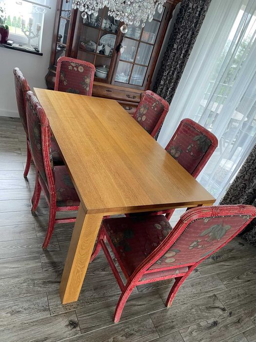 Piękne zdobione krzesła 8szt drewniane