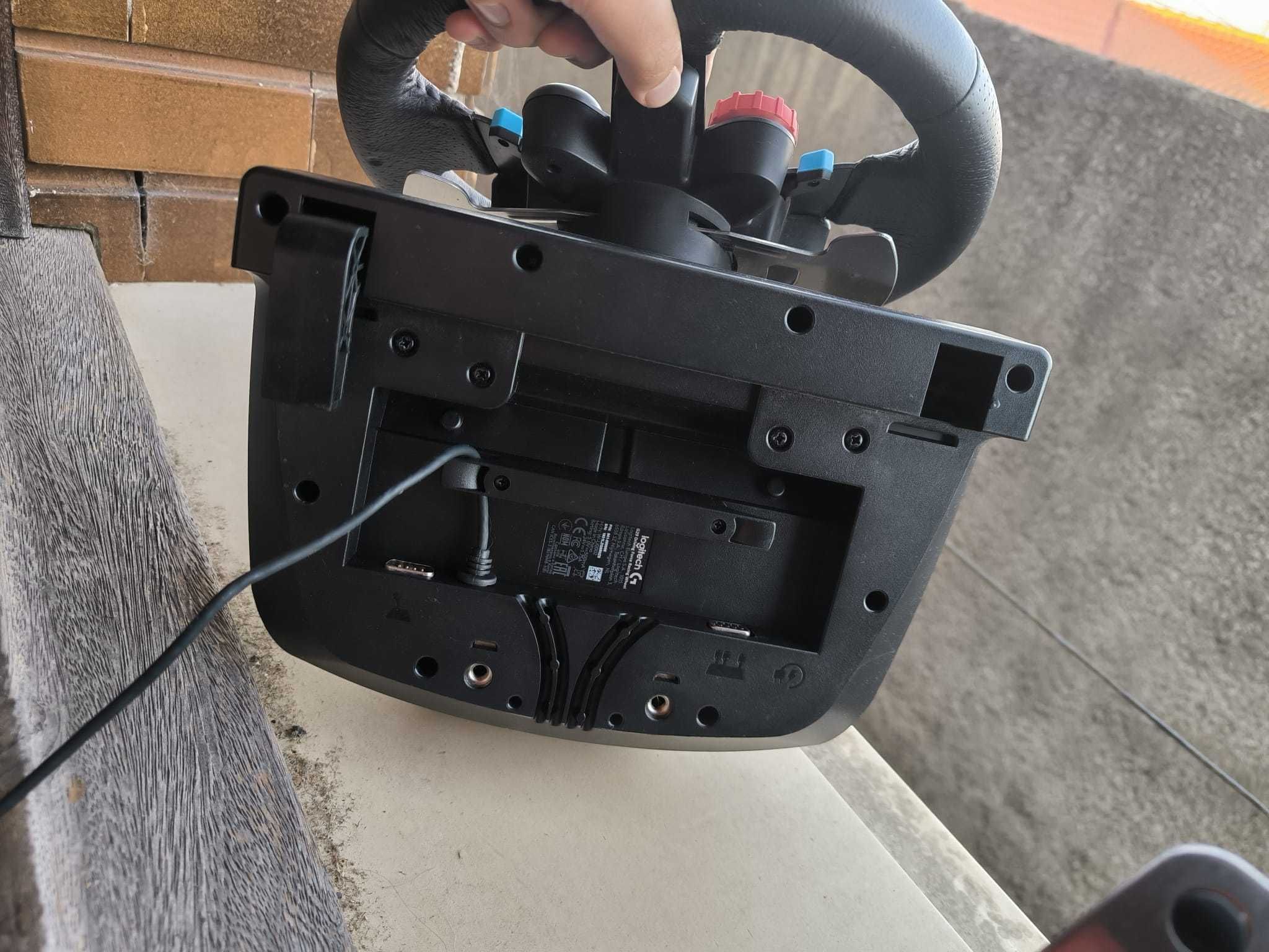 Volante G29 Completo (incluso mudanças e pedais) - LEIA ANÚNCIO