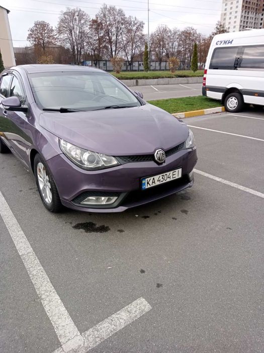 Продам машину MG 5 2013