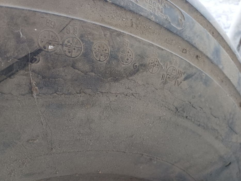 Opony rolnicze 1300x530-533