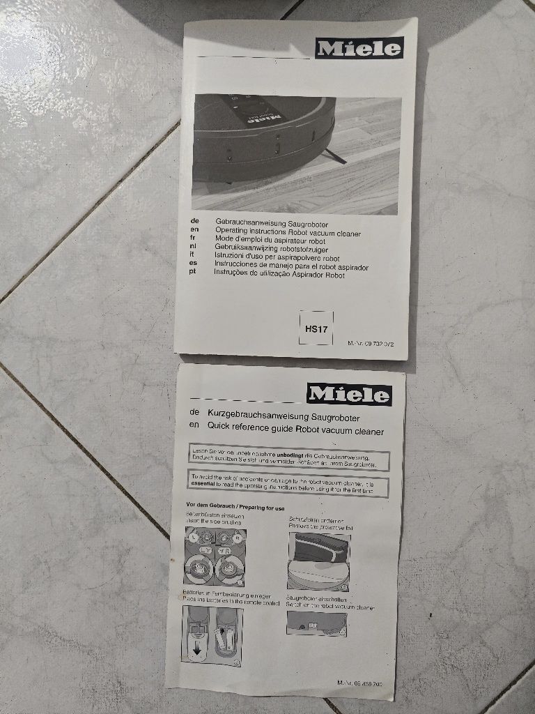 Aspirador robot Miele Scout RX1 com acessórios (avariado)