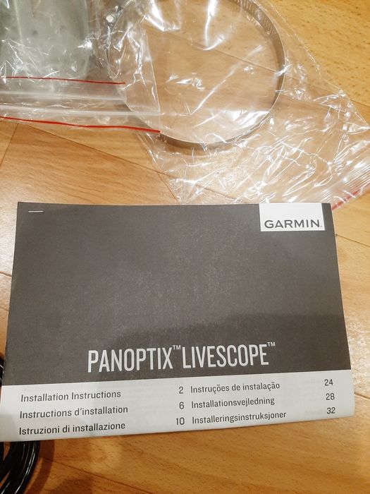 Система Panoptix LiveScope с LiveScope GLS10 Sonar  и Panoptix 32