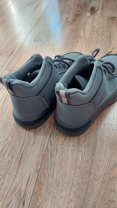 Buty rozmiar 36 I 35 Reserved