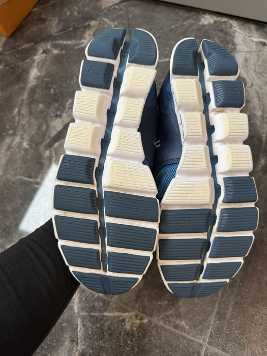 кросівки On Cloud 41,5см