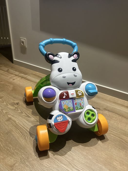 Carrinho de bebé, aprender andar…