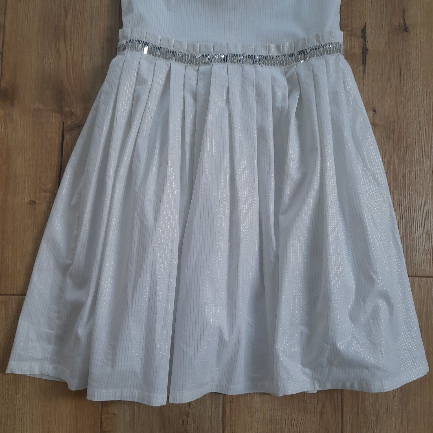 Biała sukienka 158 cm