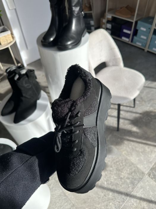 Кросівки зимові на платформі, легенькі