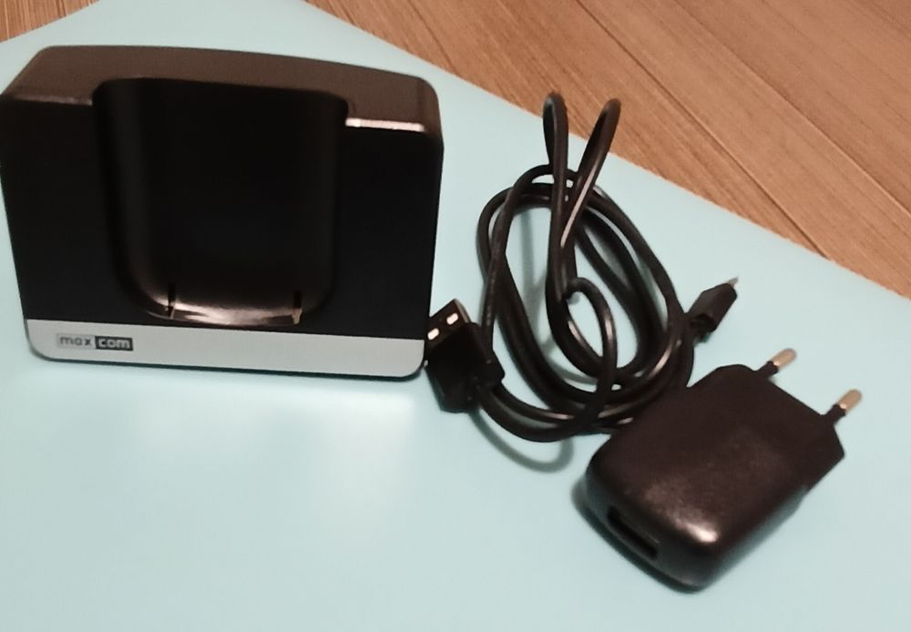 Ładowarka _Stacja dokująca maxcom 720/721