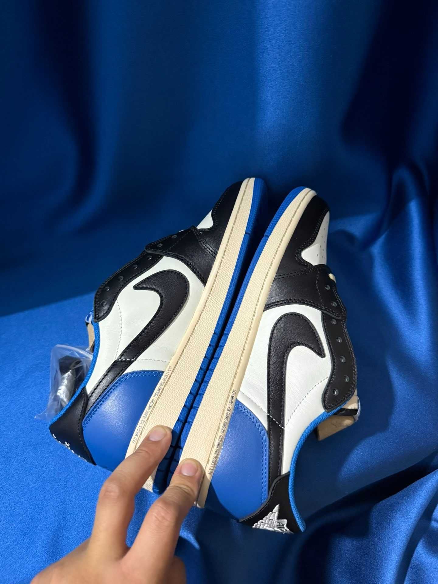 Jordan 1 Retro Low OG SP Fragment x Travis Scott R.38-45