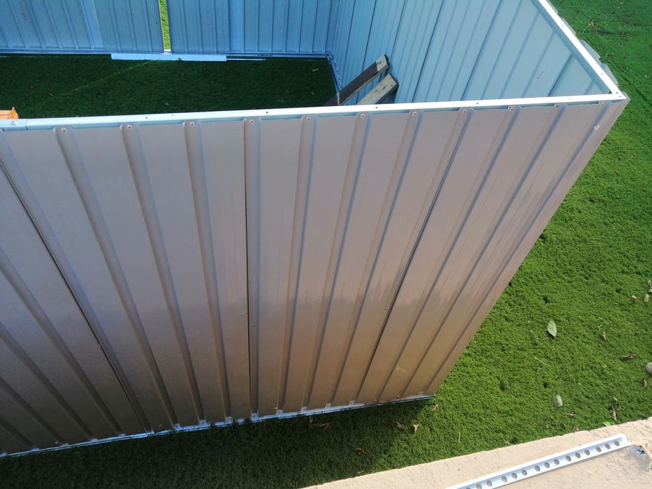 vendo abrigo de jardim usado