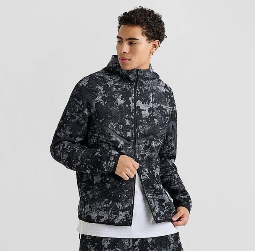 Nike Tech Fleece Camo HV5055-060