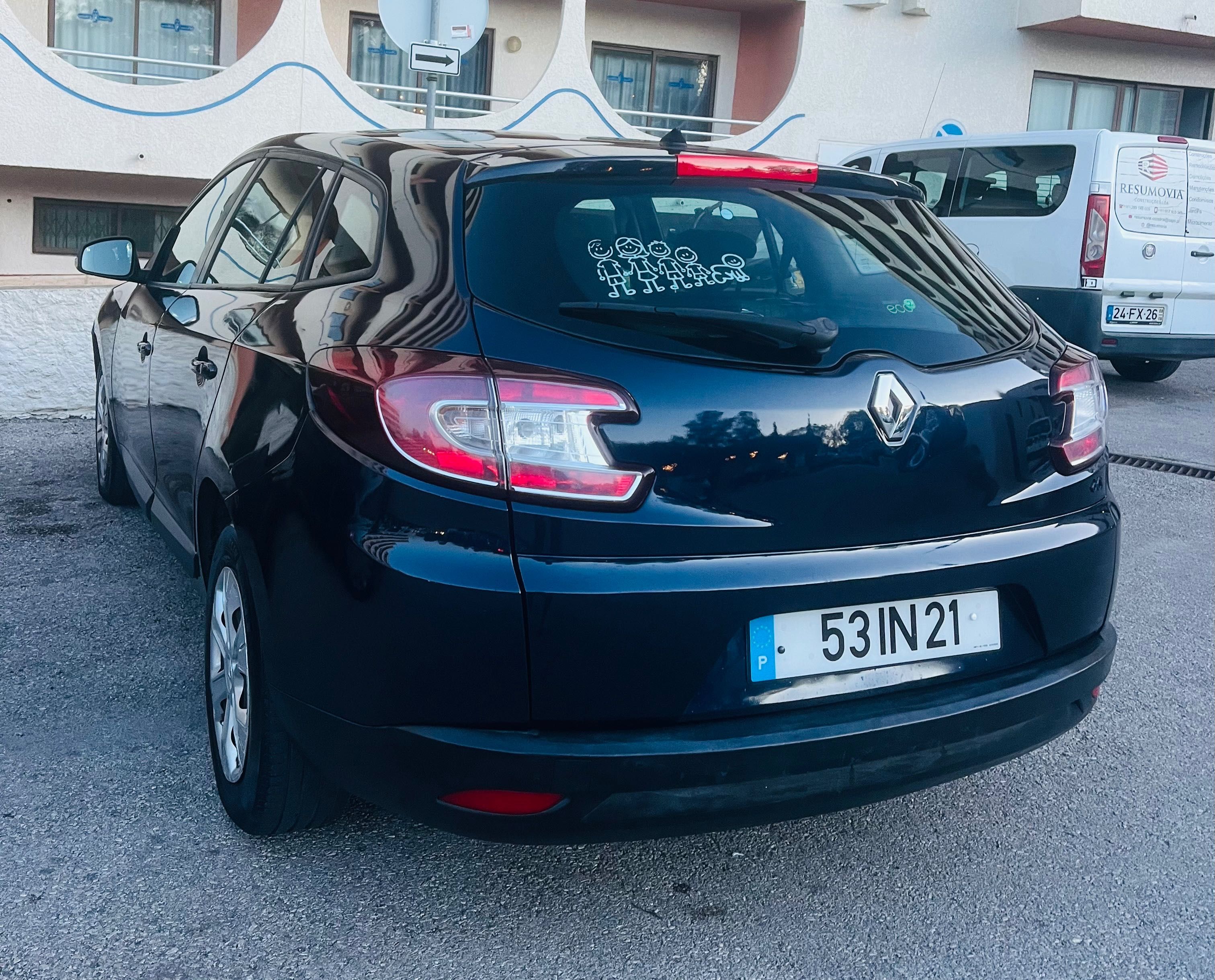 Urgente- RENAULT MÉGANE 1.5 dci