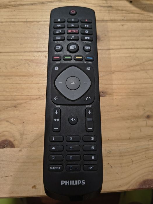 Phillips 40 cali 4K Ultra HD Smart TV, Android Tv, Google Play Store,