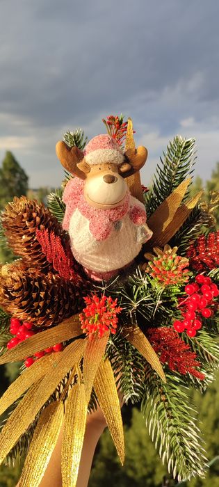 Декор новорічний продам