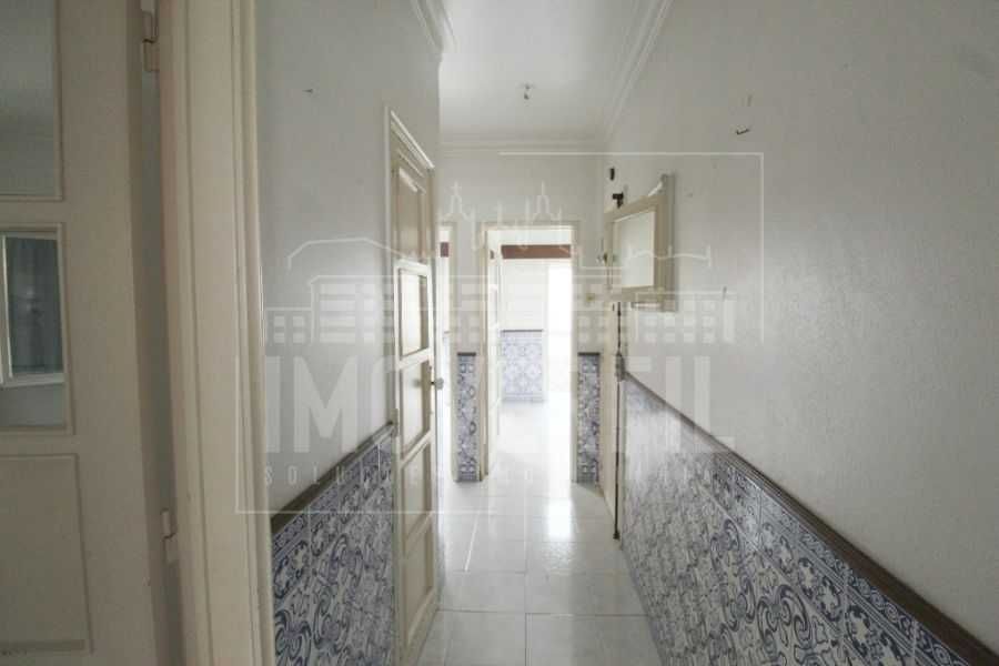 Apartamento no centro de Algés (Lisboa)