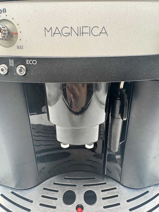 Ekspres DELONGHI ESAM 3000.B MAGNIFICA 1450W od loombard milicz