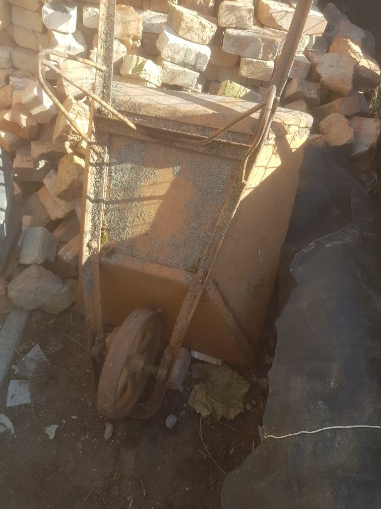 Продам тачку садову,будівельну