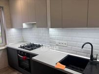 2 кімн. квартира. 47м2 з ремонтом.  Район Південного ринку