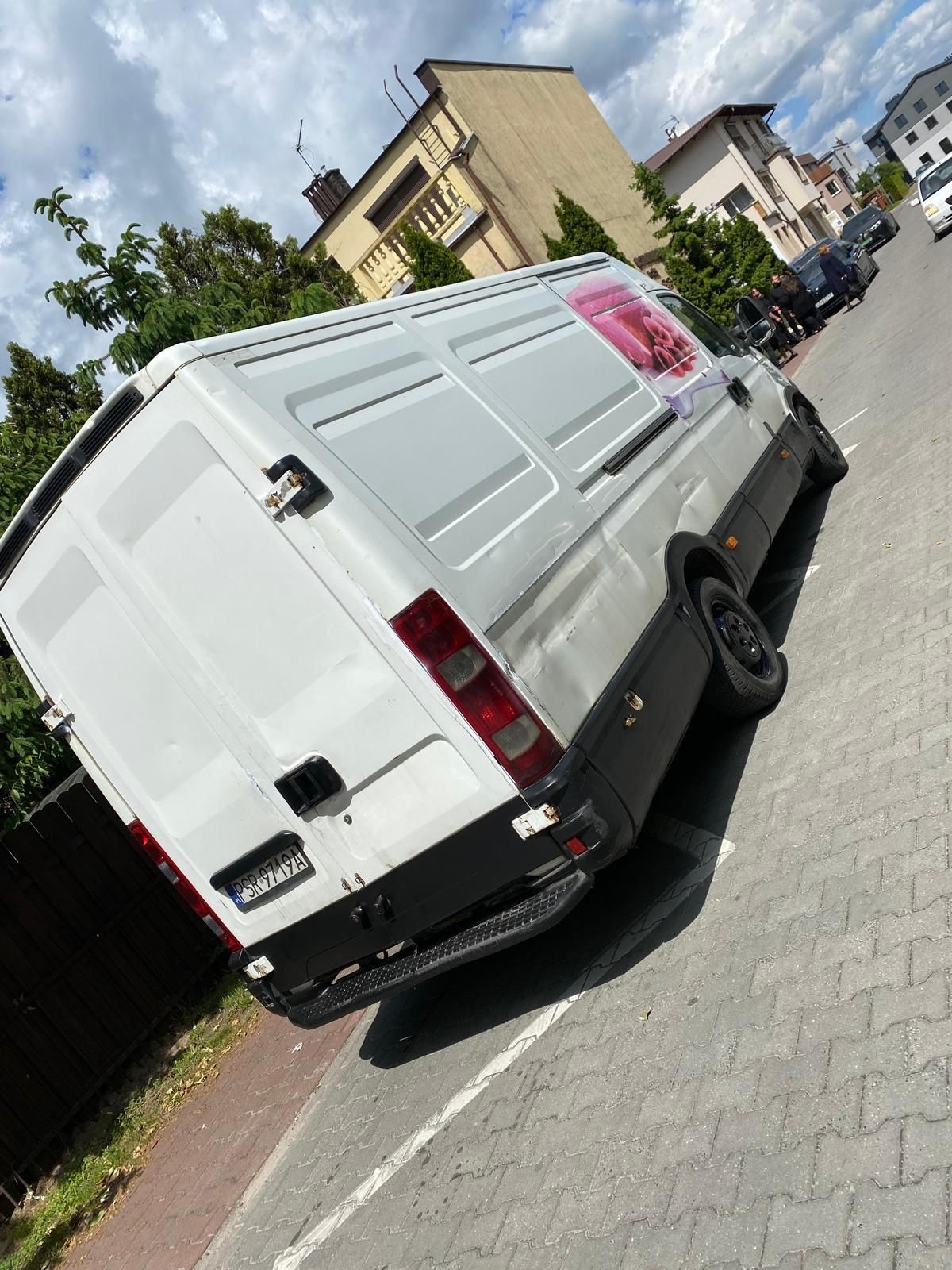 Iveco Daily. Bus .dostawczak . Iveco Daily.