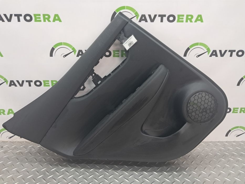 Обшивка двери карта дверная задняя левая NISSAN ROGUE Sport 17-