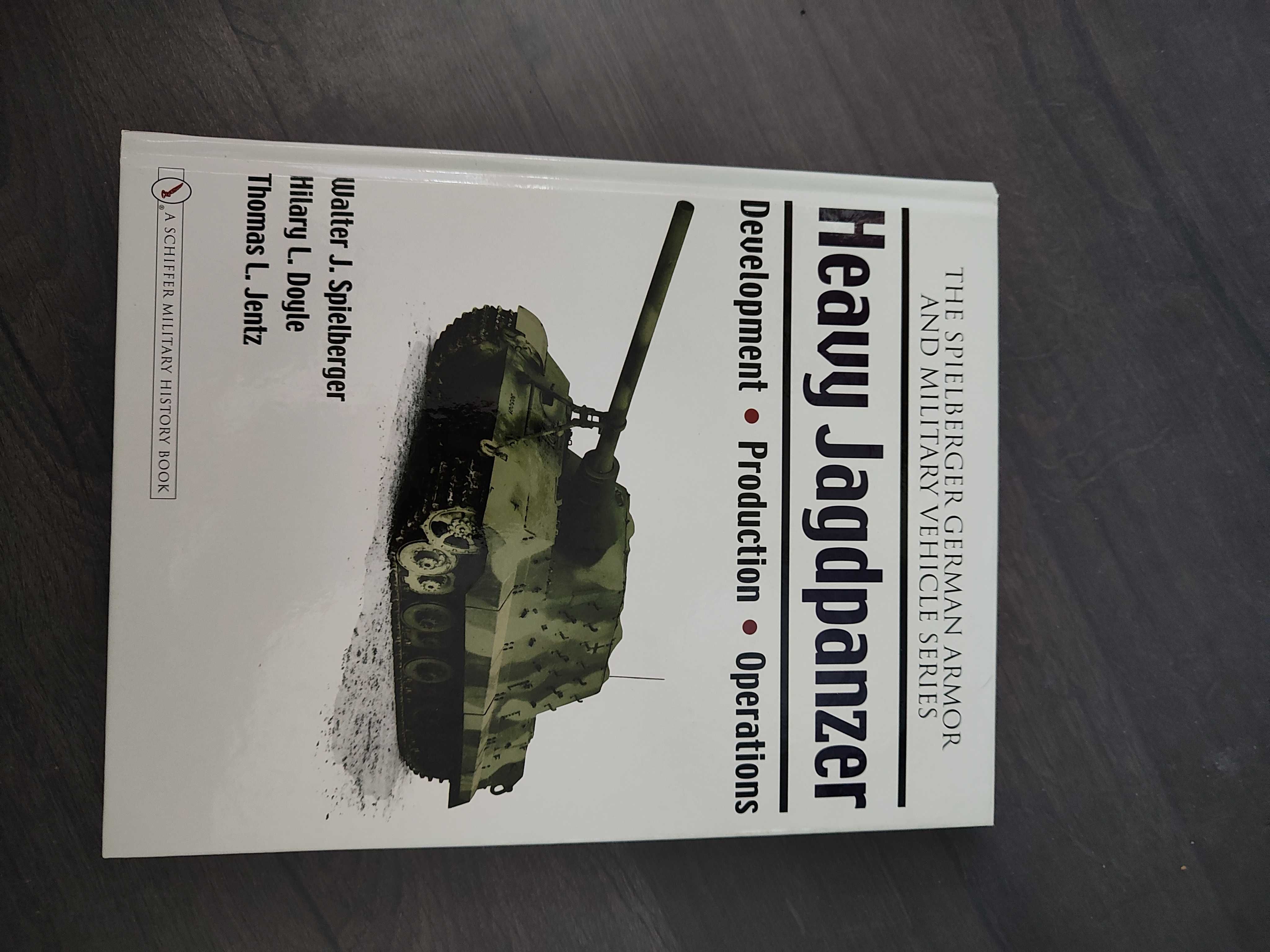 Książka: "Heavy Jagdpanzer"