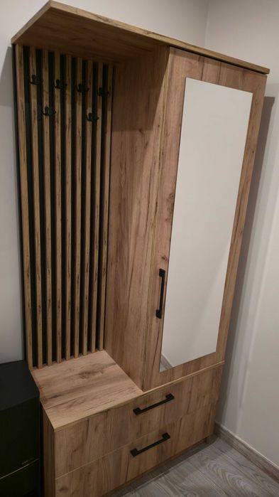 Garderoba MALMO z lustrem Agata meble