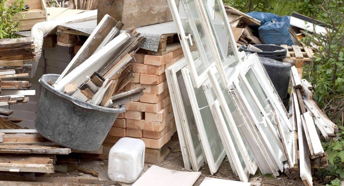Opróżnianie piwnic mieszkań odbiór wywóz odpadów smieci utylizacja