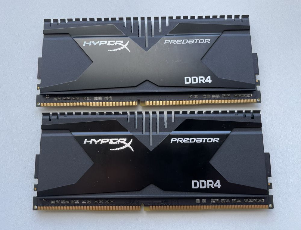 Оперативна пам'ять DDR4 16 GB з кіта HyperX HX421C13PBK4/32