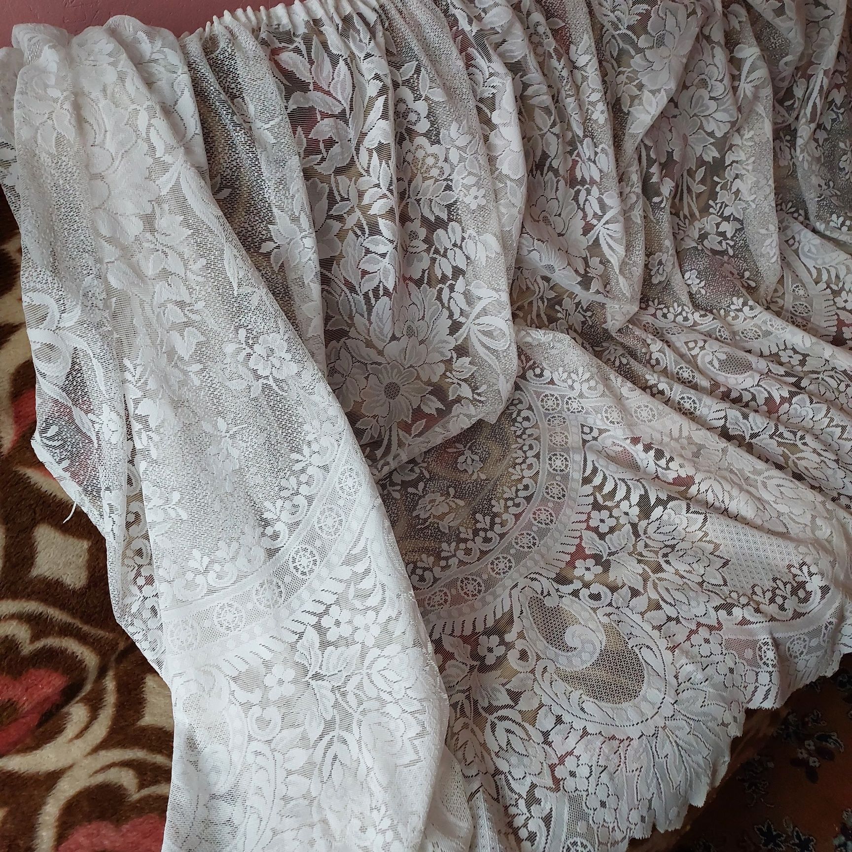Firanka wym. szer 1,55cm na taśmie marszczona, dl. 1,20cm
