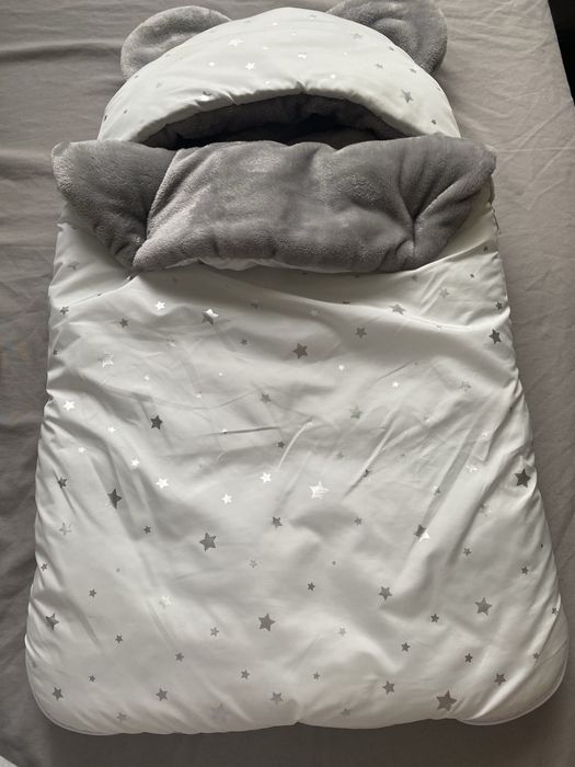 Конверт та комбінезон