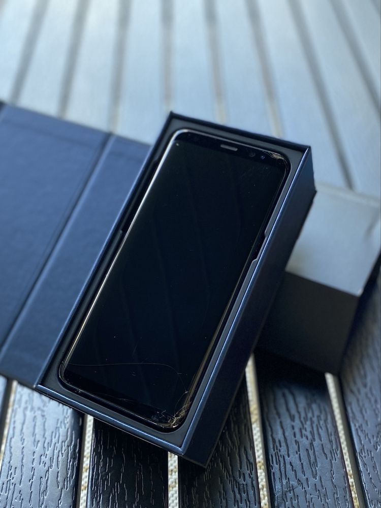 Telefon Samsung S8 czarny