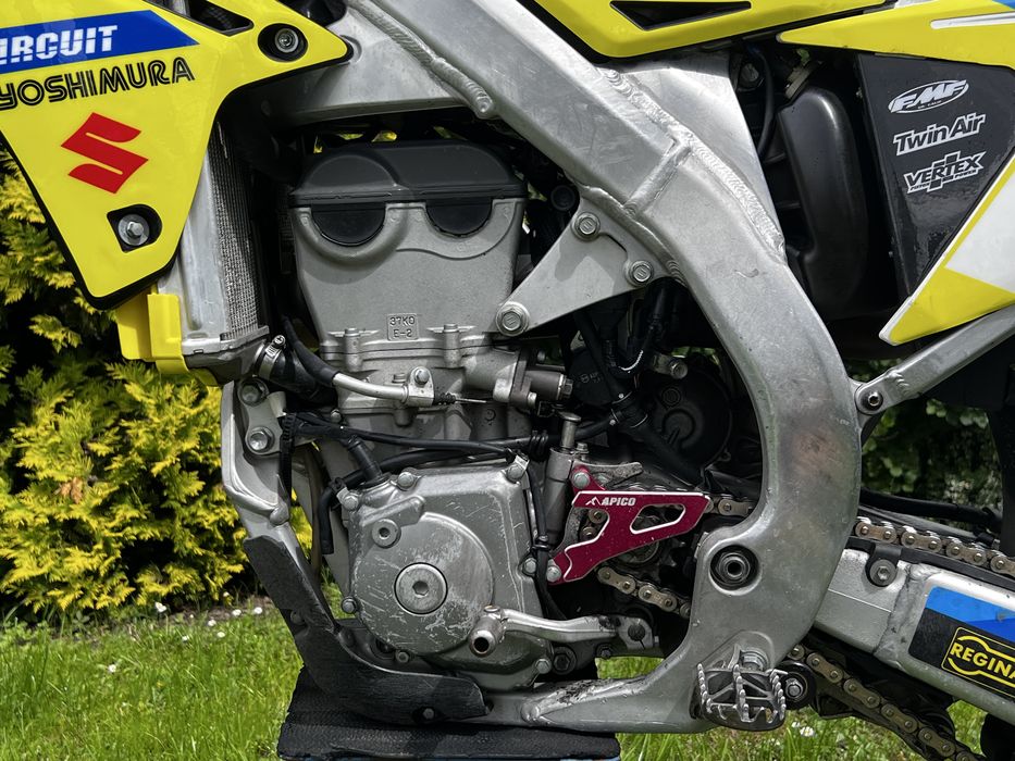 Suzuki RMZ 450 / 2018 2kpl plastików